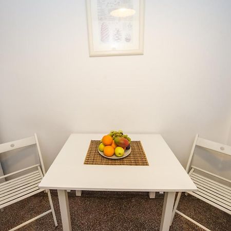 Appartement Universitate 1 à Bucarest Extérieur photo