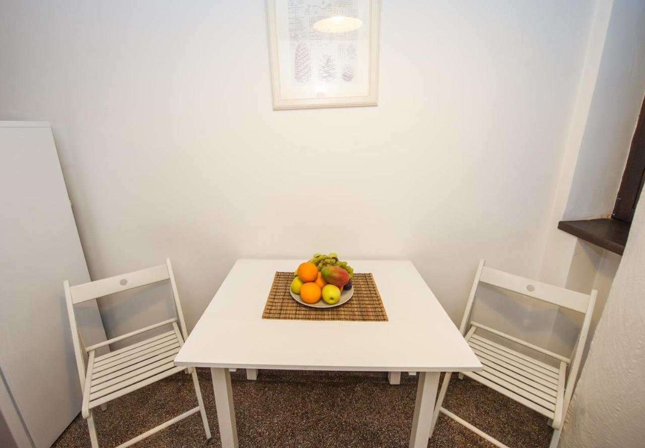 Appartement Universitate 1 à Bucarest Extérieur photo